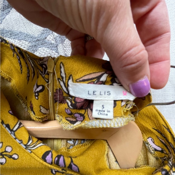 Piper & Scoot size small bell sleeves mustard floral MIDI dress - Picture 2 of 3